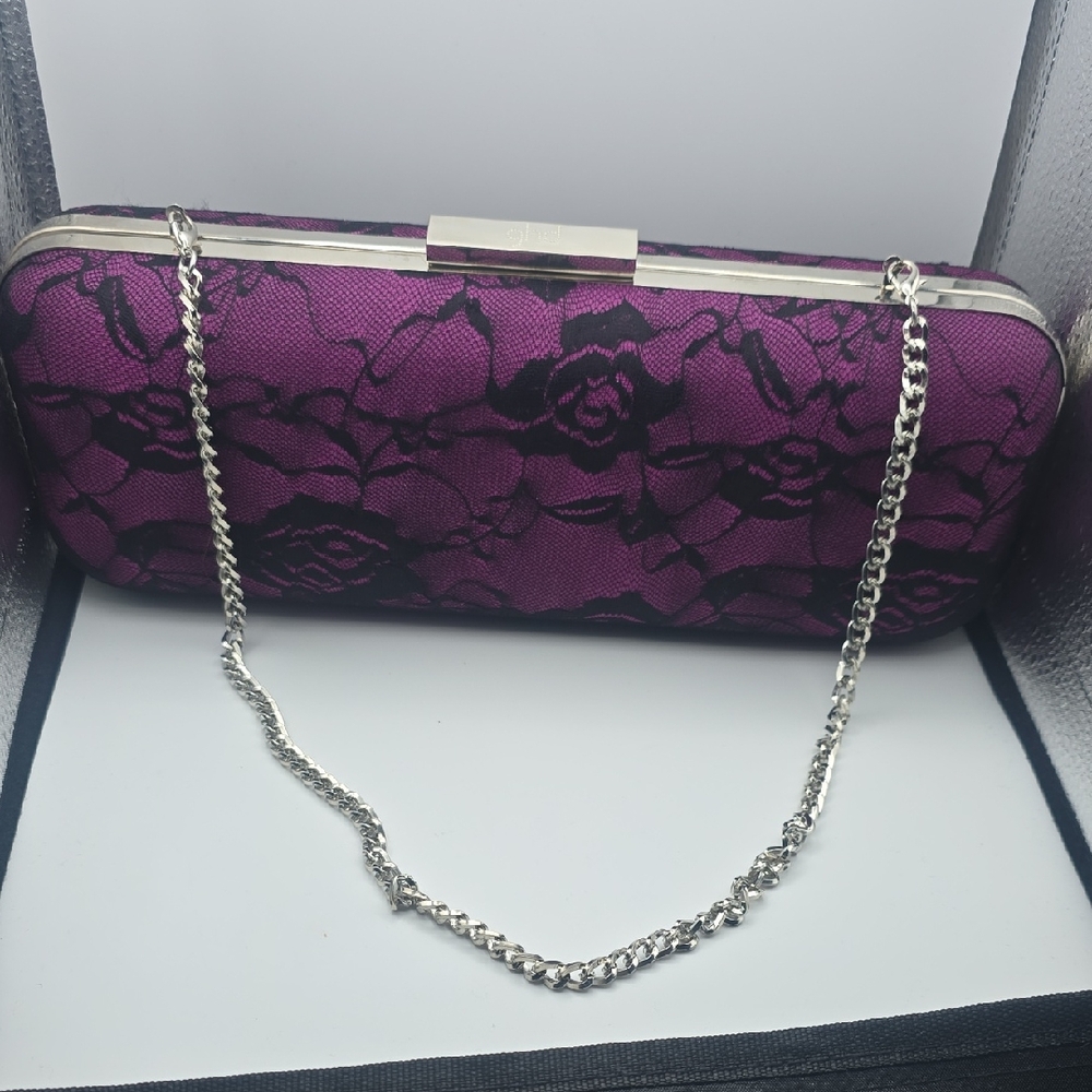 GHD Elegant Purple Lace Clutch Straightener Holder W/ Chain (EUC)🖤💜🖤